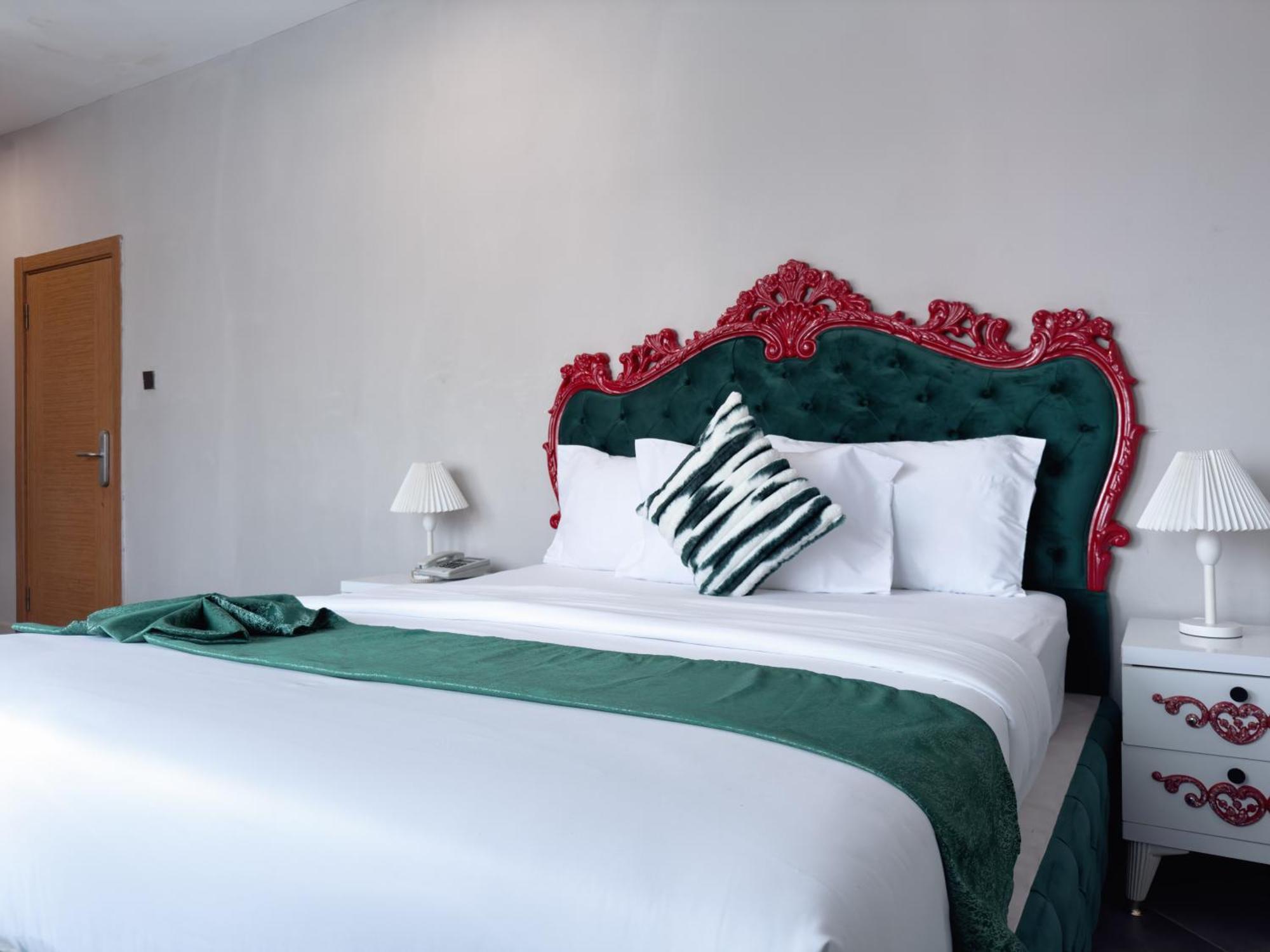 Euro Homes Hotel 아크라 외부 사진