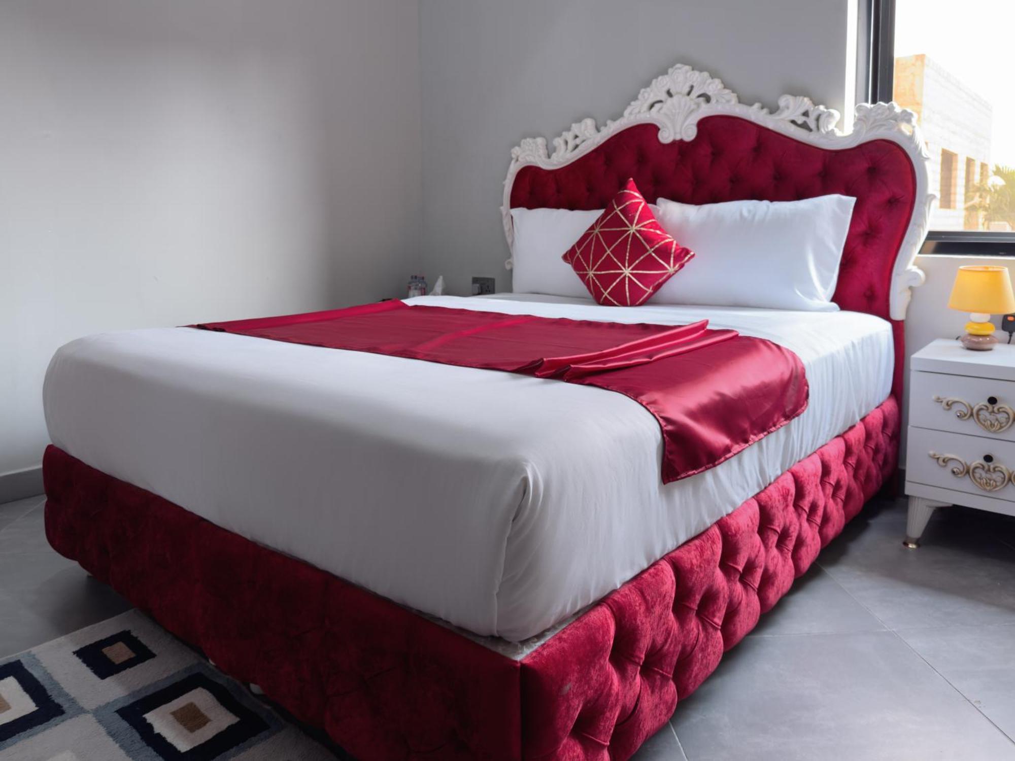 Euro Homes Hotel 아크라 외부 사진