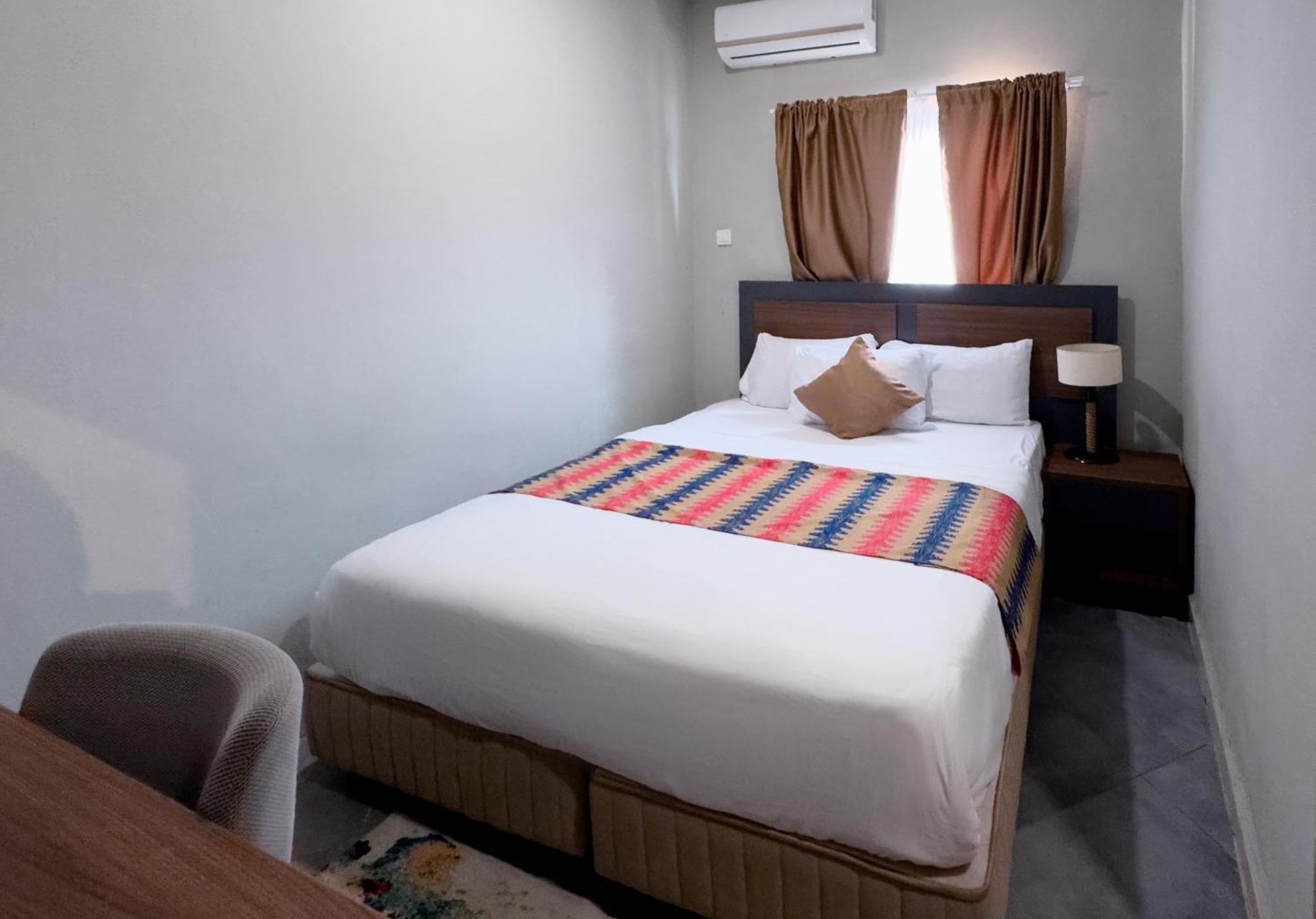 Euro Homes Hotel 아크라 외부 사진