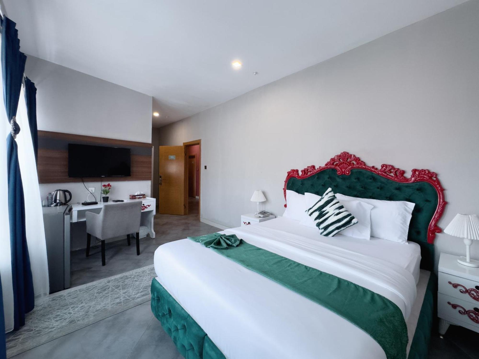 Euro Homes Hotel 아크라 외부 사진