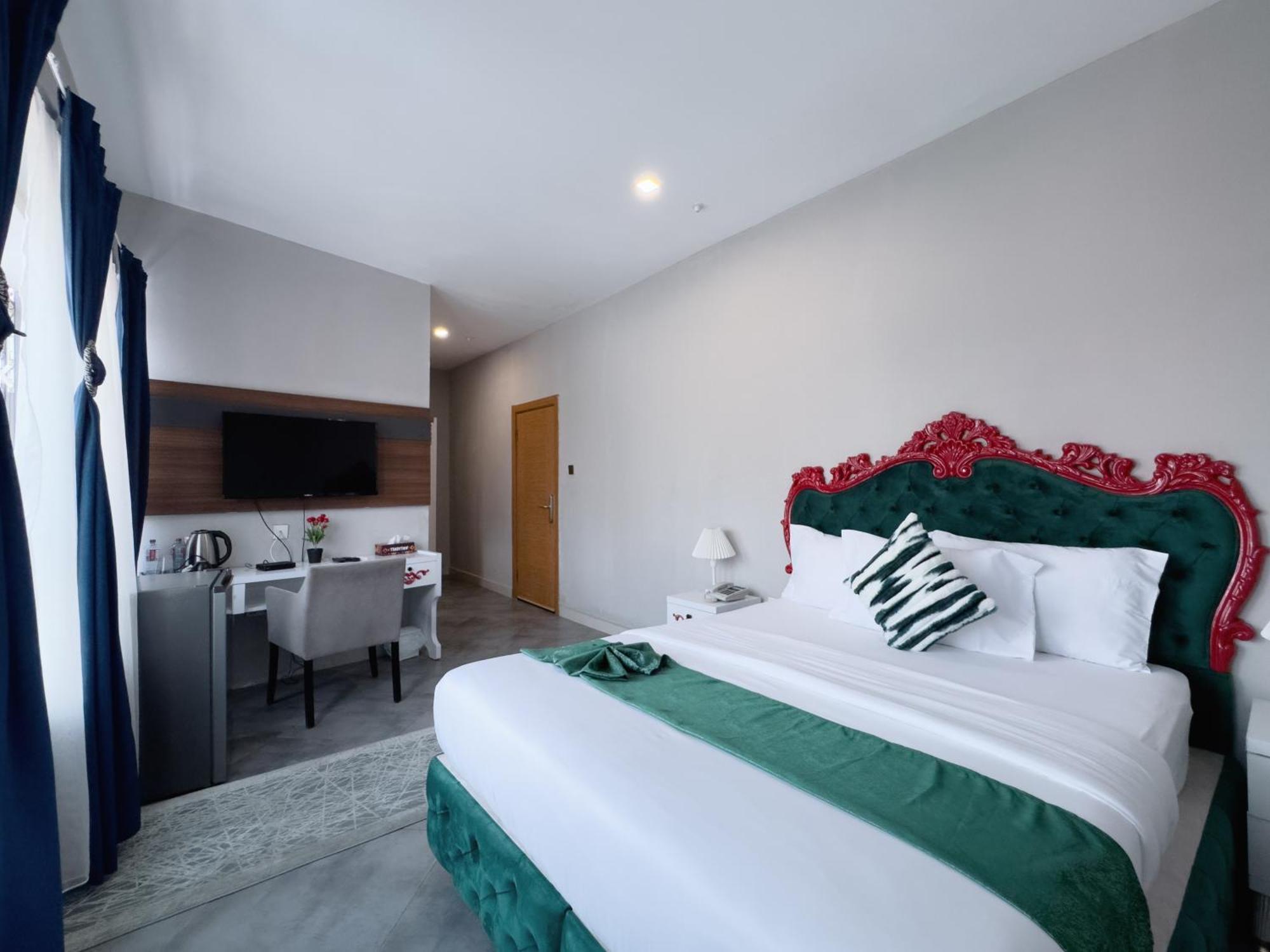 Euro Homes Hotel 아크라 외부 사진