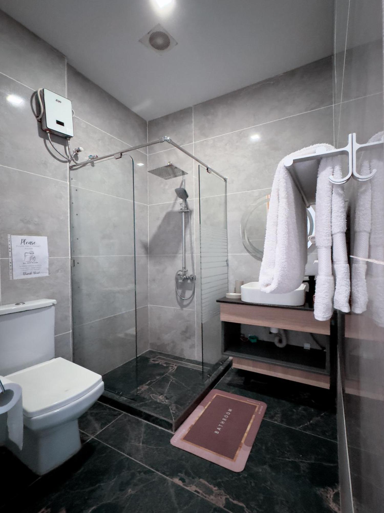 Euro Homes Hotel 아크라 외부 사진
